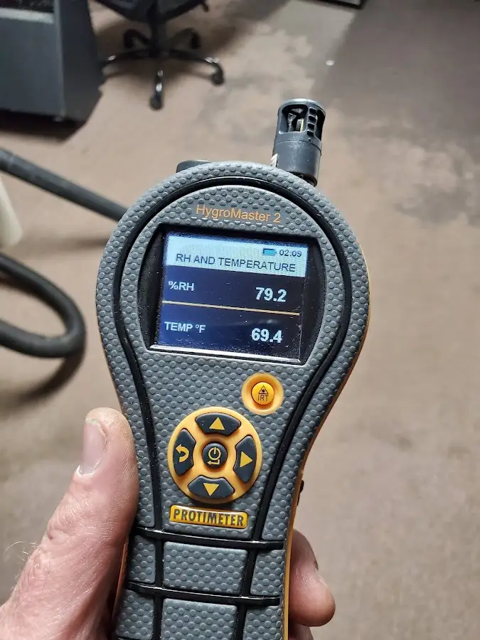 Moisture meter humidity assessment for Fire & Smoke Damage Restoration in Peru