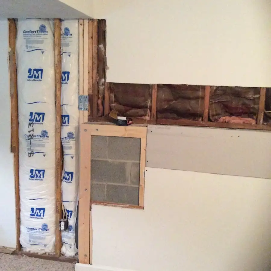 Wall insulation replacement during Basement Flood Cleanup in Peru